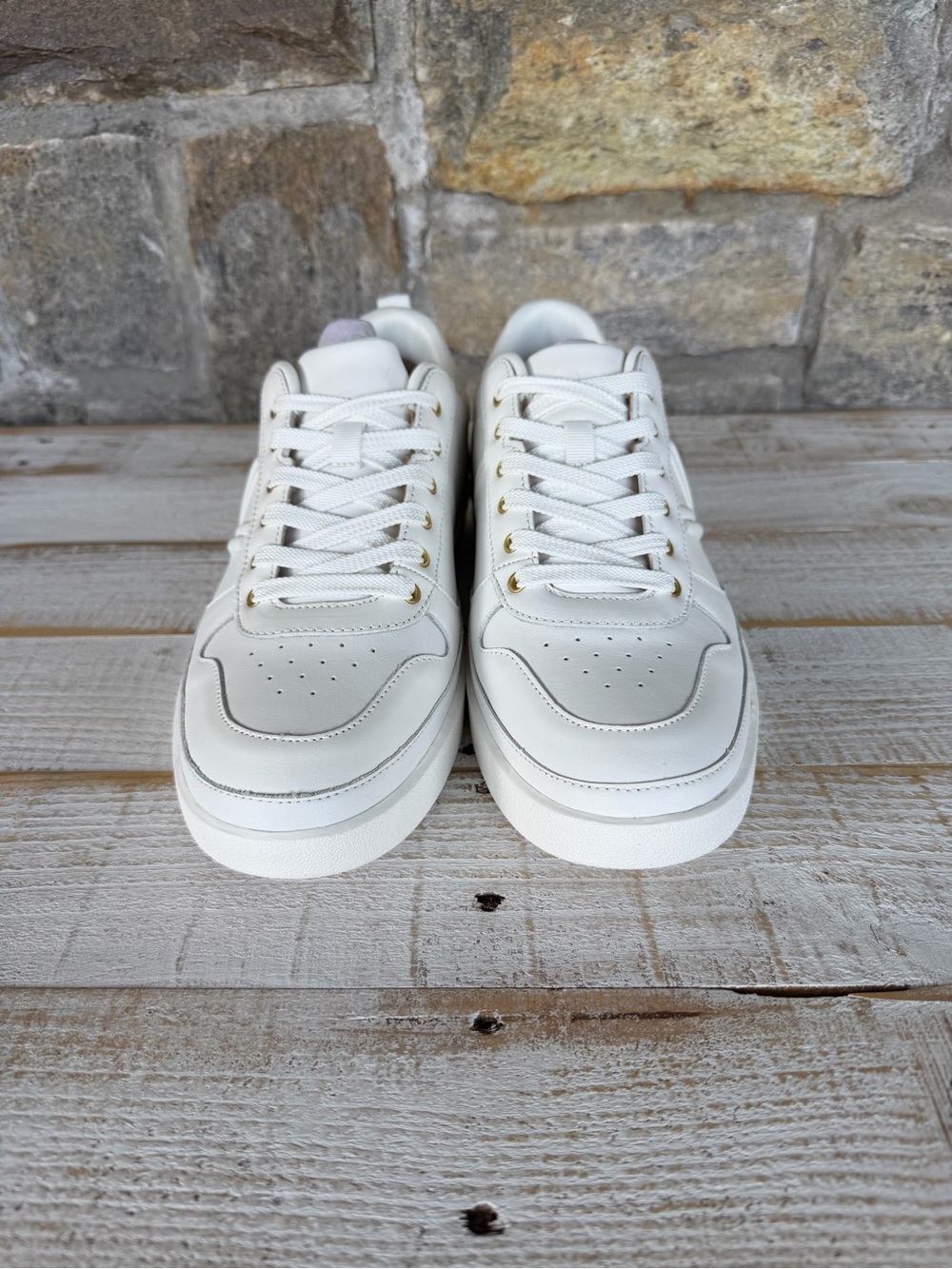 Vionic Elise Women's Leather Casual Comfort Sneakers-NWT - Picture 2 of 7